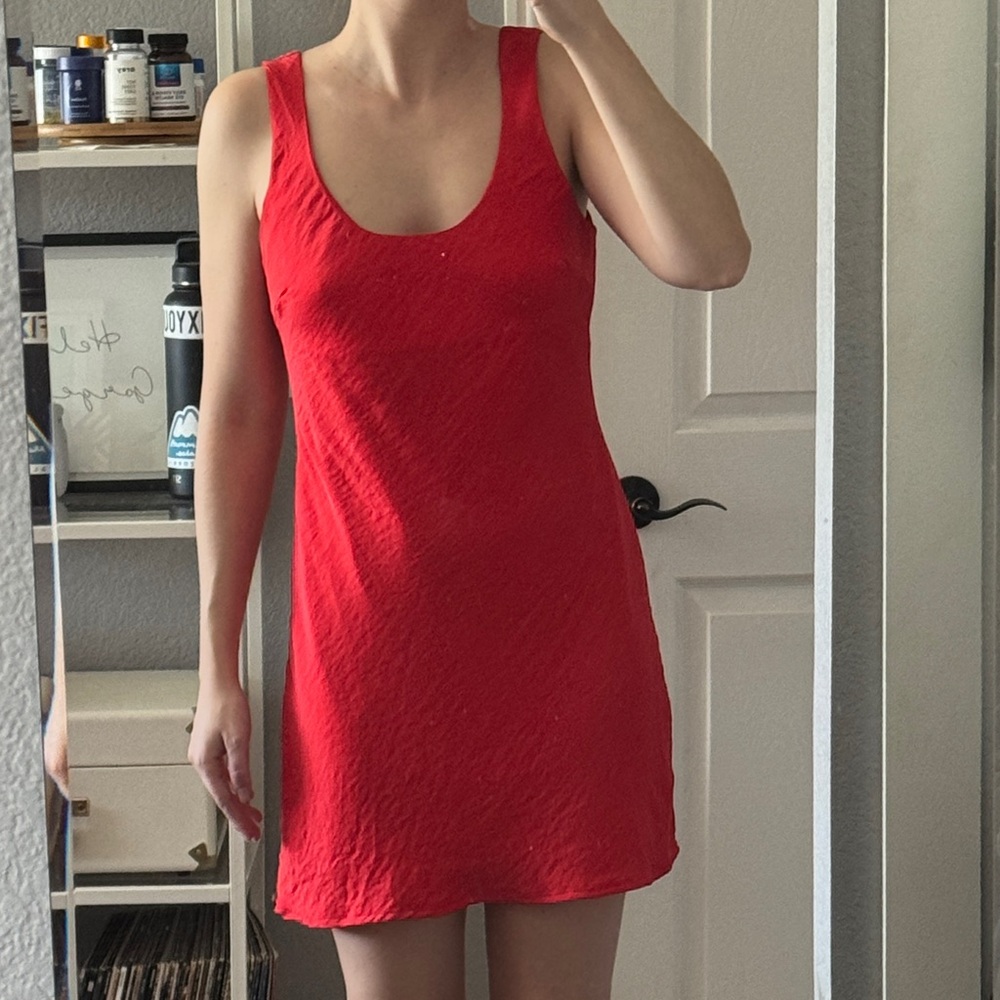 Simple Red Shift Dress - Picture 4 of 5